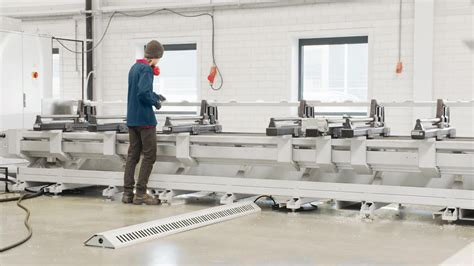 aluminium cnc frezen|Precies zagen en frezen van aluminium profielen .